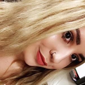 Meet your Posher, Delaney